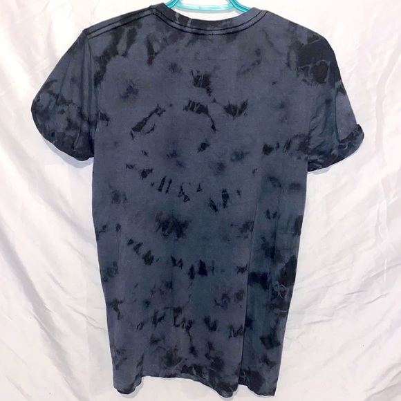 Womens medium Tee - Picture 2 of 5